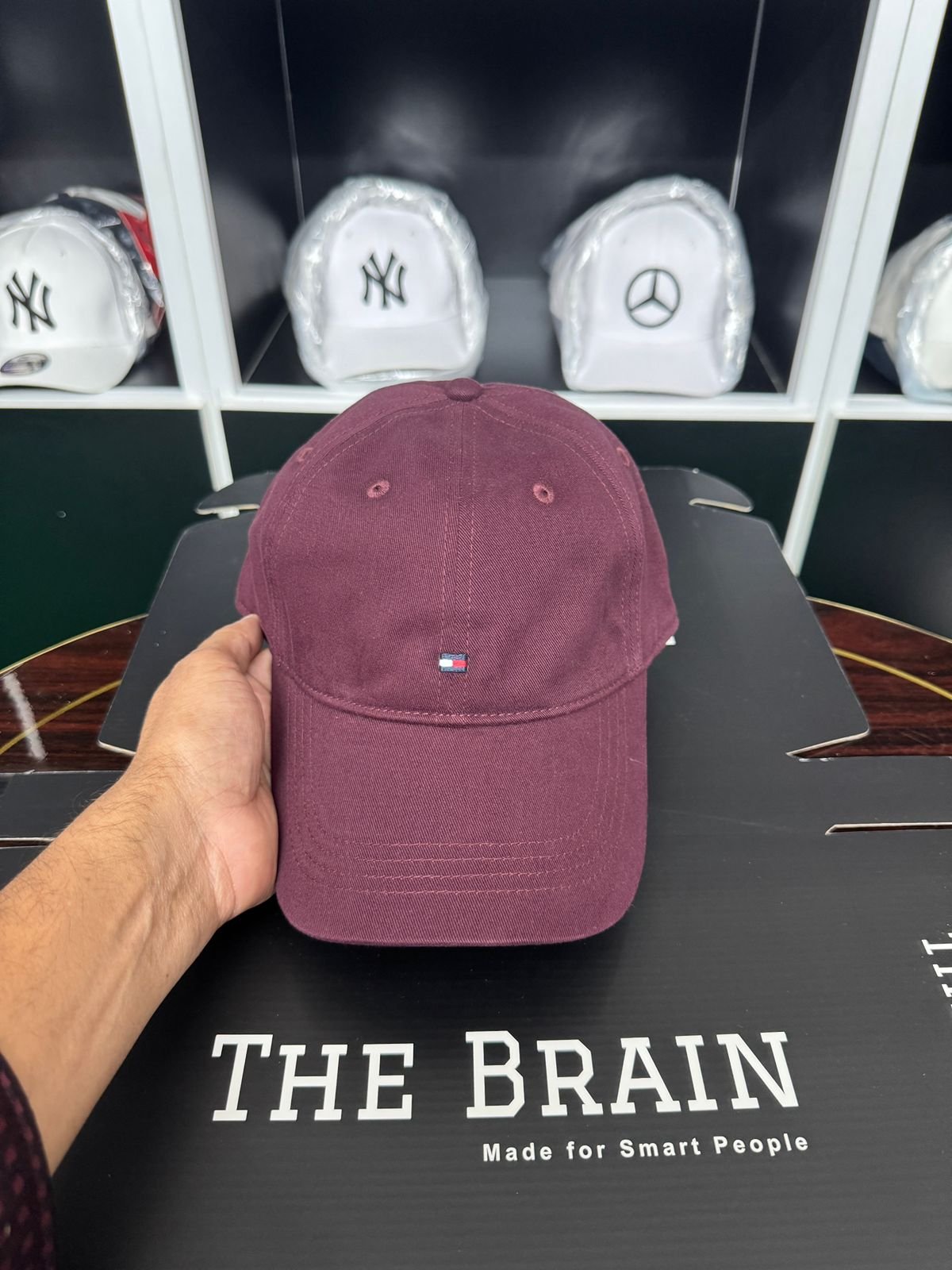 Tommy Hilfiger SL Maroon