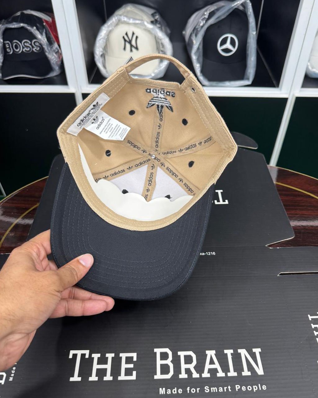 Adidas Contrast (Cream & Black)