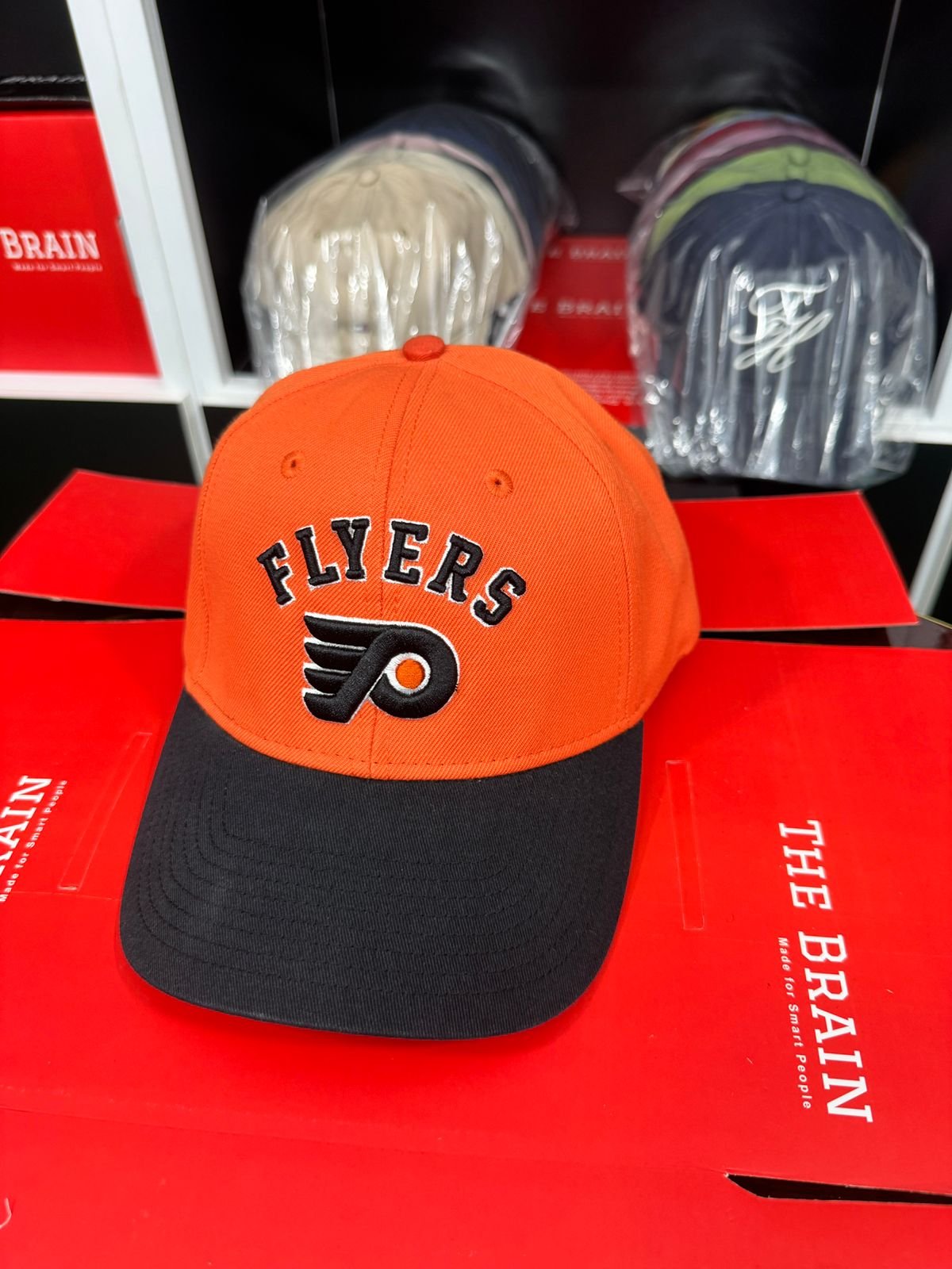 Philadelphia Flyers Embroidered Snapback Cap