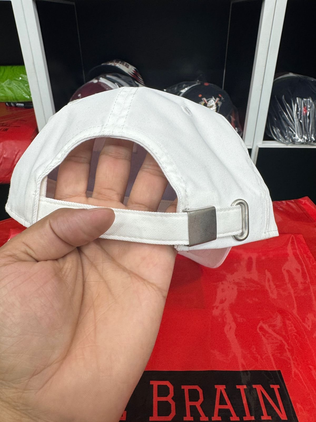 GUESS Butterfly Print Cap (White)