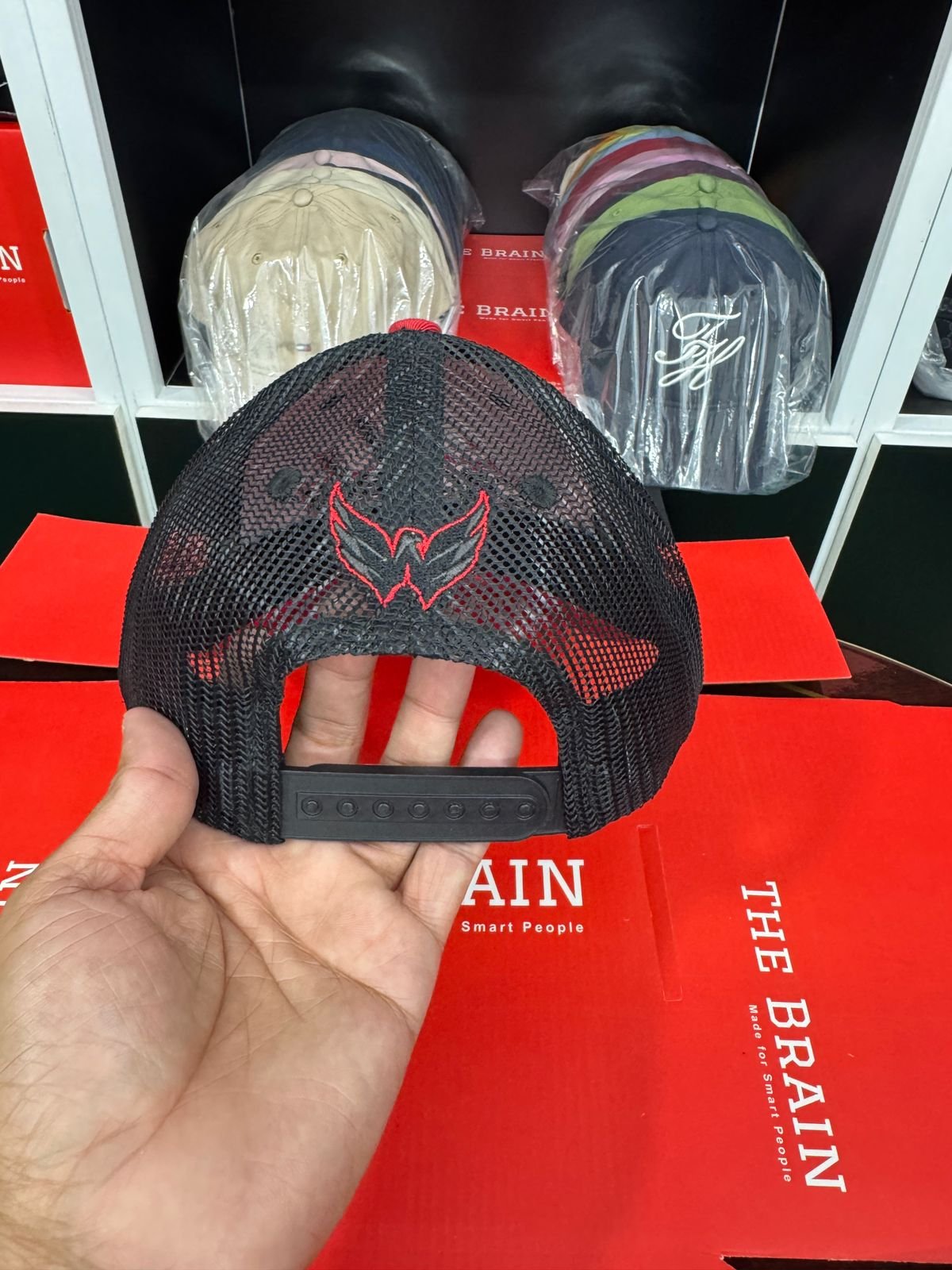 Washington Capitals Mesh Trucker Snapback Cap