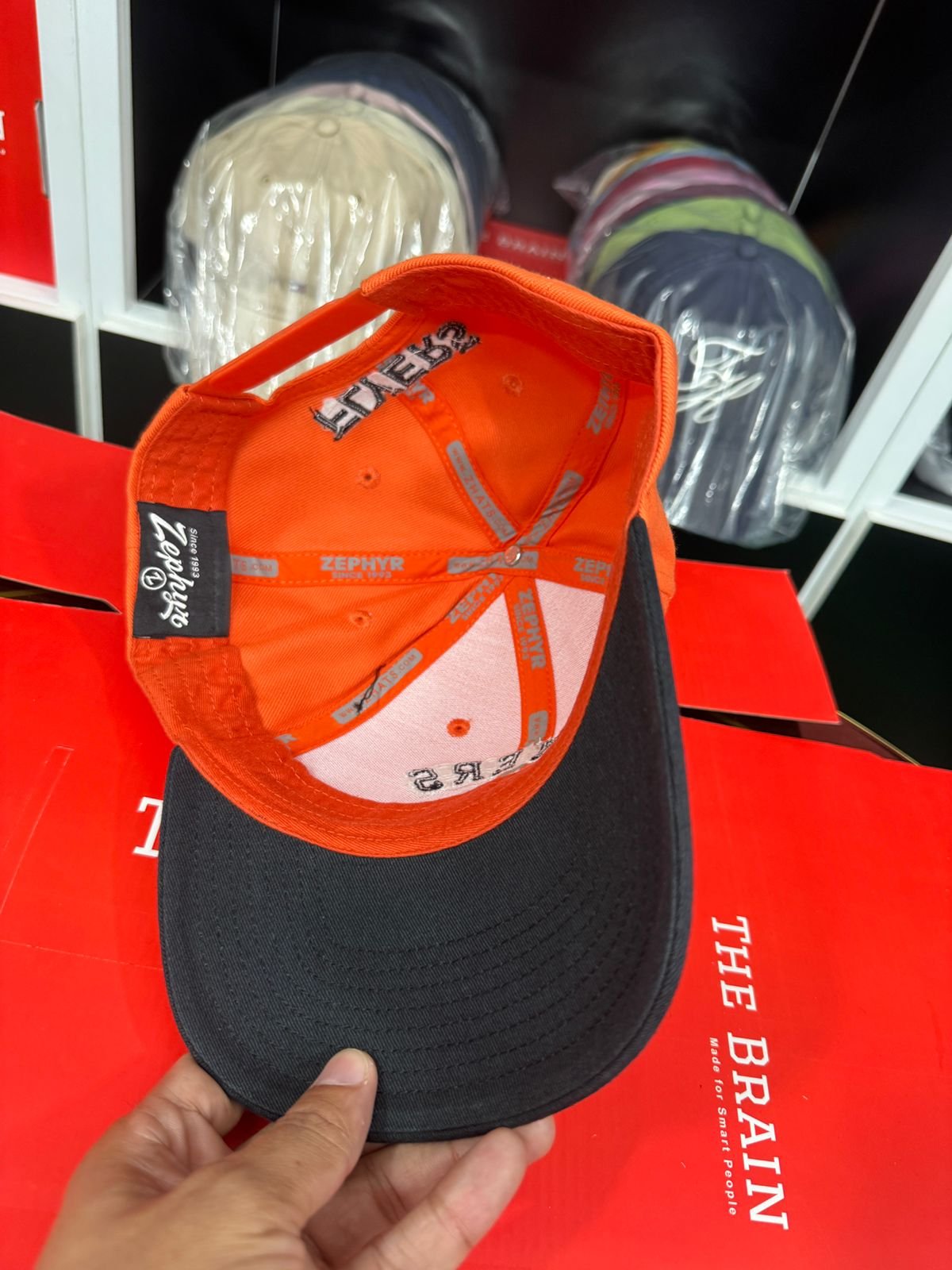 Philadelphia Flyers Embroidered Snapback Cap