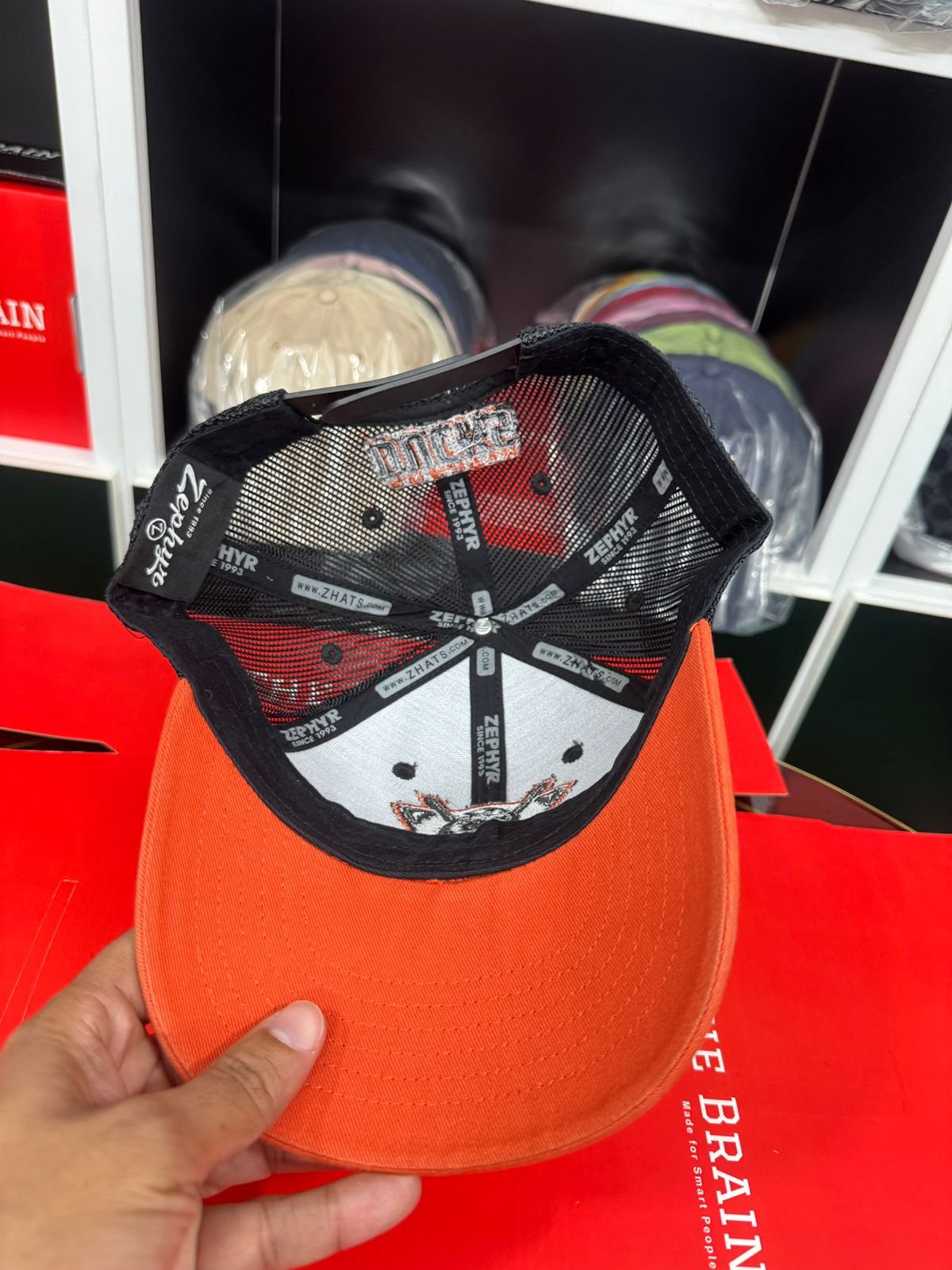 Canadiens Trucker Snapback Cap (Mesh Back)