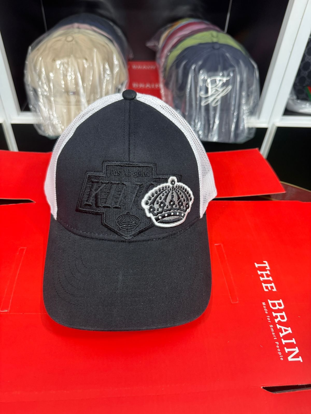 Los Angeles Kings Mesh Trucker Snapback Cap (KINGS Embroidered)