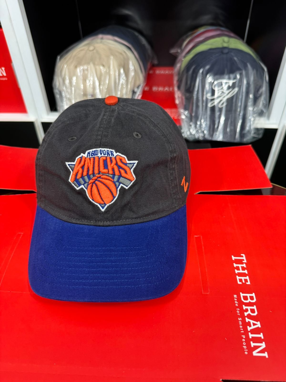 New York Knicks Embroidered Strapback Baseball Cap