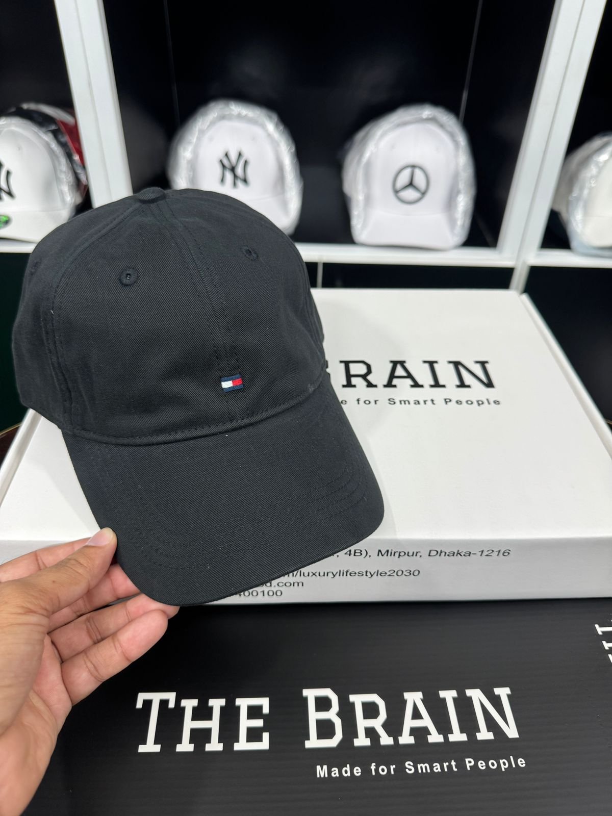 Tommy Hilfiger SL Black